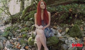 VR Porn Video - Red Haired Honey Belle On Interview